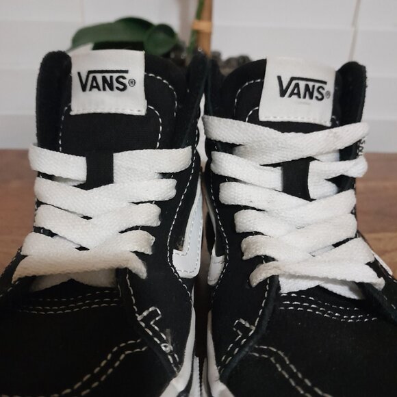Little Kid's Black White High Top Vans Sneakers sz 11 - Picture 4 of 8